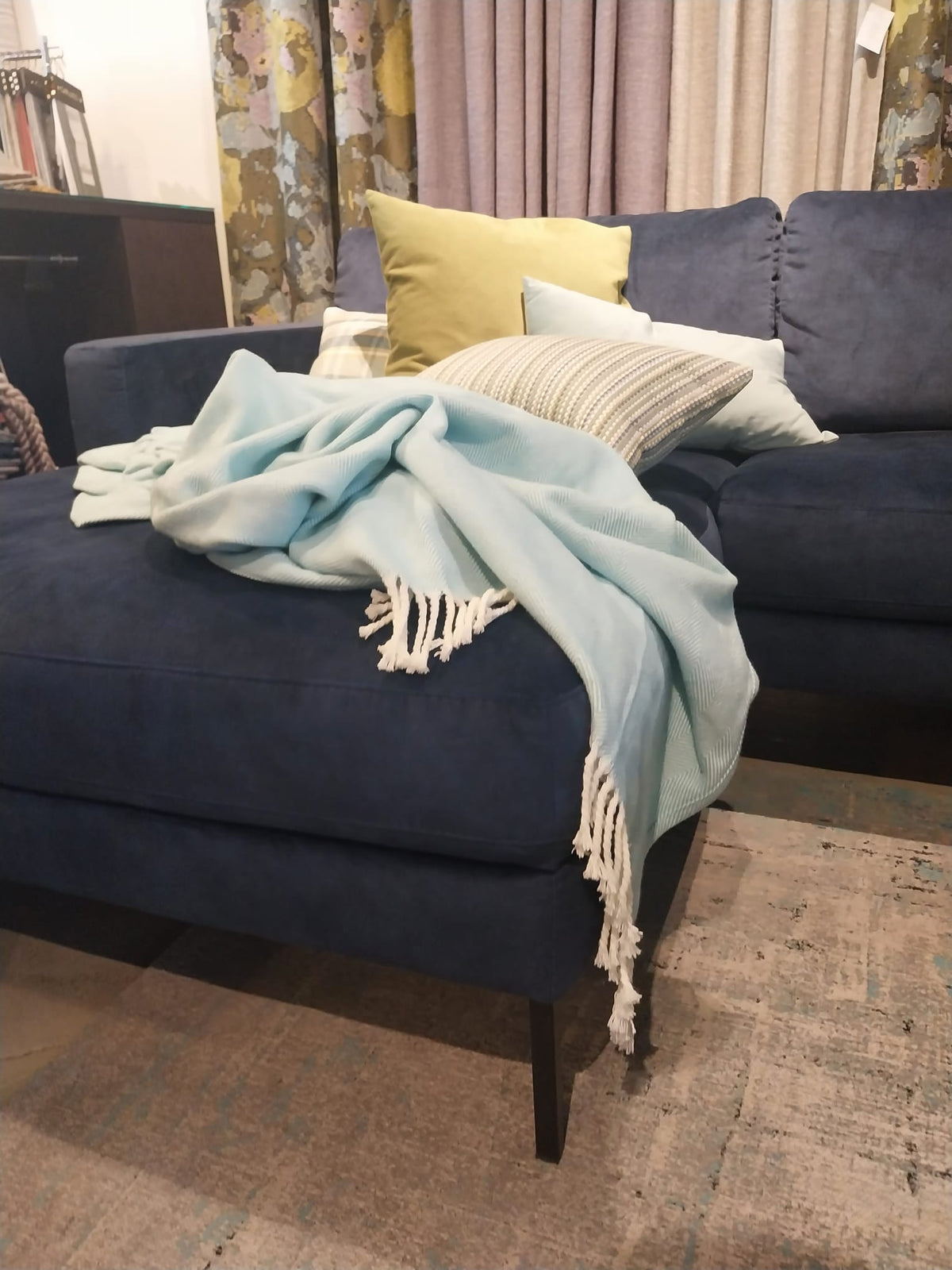 ZAWOH Home - Sofa "Elles". Bezug: Samt Blau