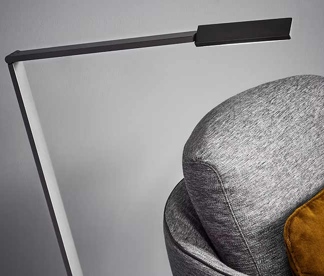 Stehleuchte Lumis LED - CHRISTINE KRÖNCKE INTERIOR DESIGN