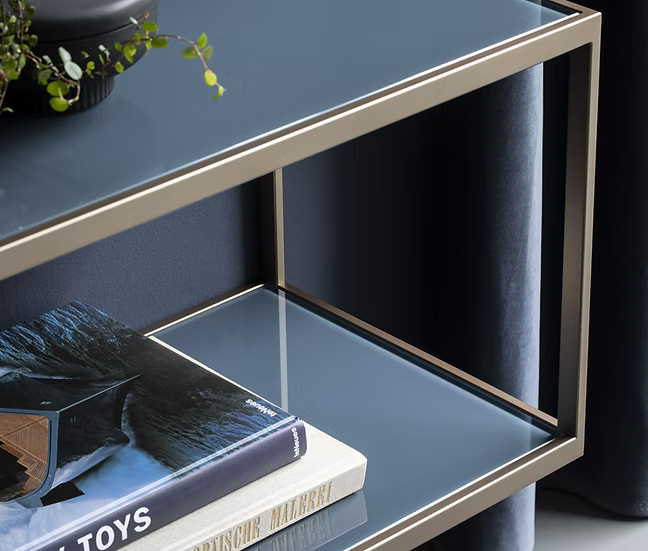 Regal wandhängend niedrig Cameo - CHRISTINE KRÖNCKE INTERIOR DESIGN