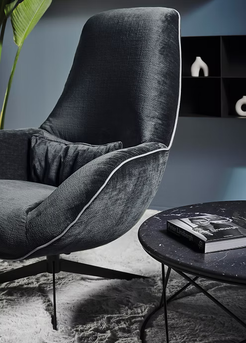 Sessel Momo Light - CHRISTINE KRÖNCKE INTERIOR DESIGN